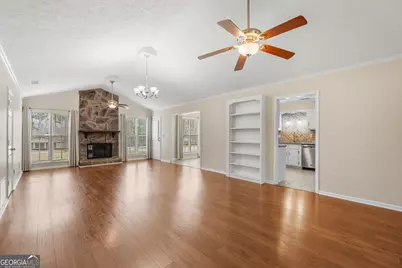 125 Hazel Way, Lagrange, GA 30241 - Photo 10