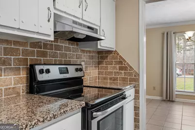 125 Hazel Way, Lagrange, GA 30241 - Photo 6