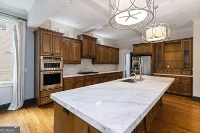 1421 Hedgewood Lane NW, Kennesaw, GA 30152 - Photo 18