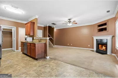 3880 Roses Trail, Fairburn, GA 30213 - Photo 6