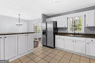 3666 Stanford Cir, Decatur, GA 30034 - Photo 6