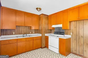 1108 Mary Ann Dr, Hinesville, GA 31313 - Photo 4