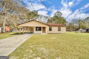 1108 Mary Ann Dr, Hinesville, GA 31313 - Photo 2