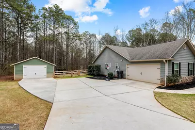 36 E Gordon Road, Newnan, GA 30263 - Photo 2