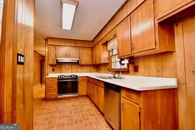 375 Segrest Circle, Athens, GA 30605 - Photo 10