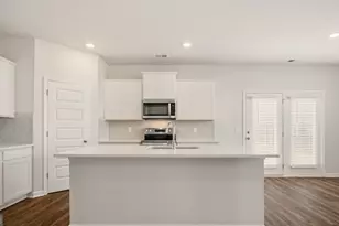 302 Friendship Oak Wy, Hampton, GA 30228 - Photo 4