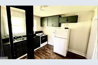 702 E Waring Street E, Waycross, GA 31502 - Photo 14