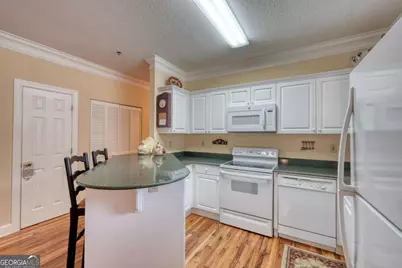 94 Glen Eagle Ct C202, Clayton, GA 30525 - Photo 18