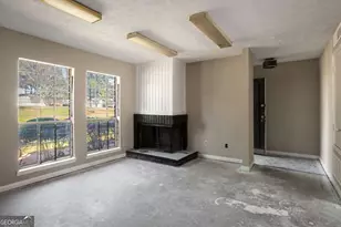 3254 Strawberry Ln, Decatur, GA 30034 - Photo 8