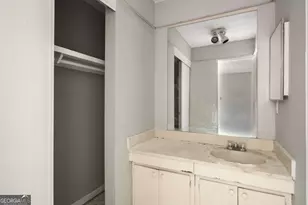 3254 Strawberry Ln, Decatur, GA 30034 - Photo 20