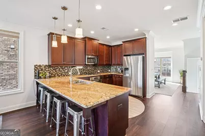 124 Laurel Crest Alley, Johns Creek, GA 30024 - Photo 4