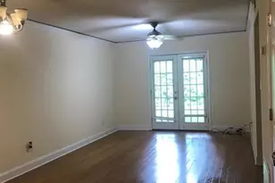 1055 Baxter St, Athens, GA 30606 - Photo 2