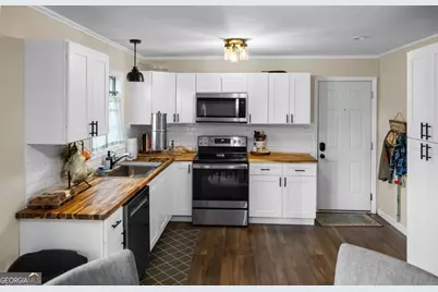 210 S Parkway Drive, Sylvania, GA 30467 - Photo 6