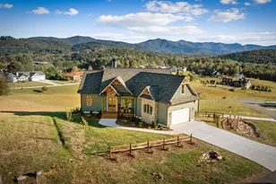 115 Bramshaw Ct, Young Harris, GA 30582 - Photo 2