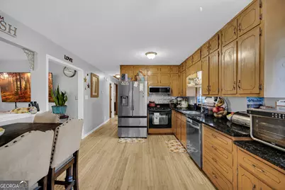 538 Valleyview Drive, Winder, GA 30680 - Photo 14