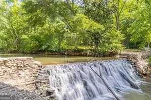 1885 D'Youville Ln, Brookhaven, GA 30341 - Photo 42