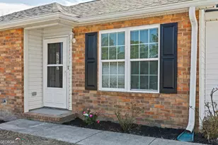 2812 Bennington Dr, Hephzibah, GA 30815 - Photo 2