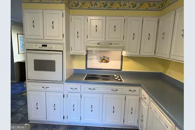 122 Delacy Street, Eastman, GA 31023 - Photo 16