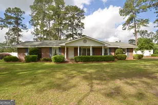122 Delacy St, Eastman, GA 31023 - Photo 2