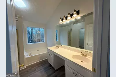 620 Manor Glen Drive, Suwanee, GA 30024 - Photo 16