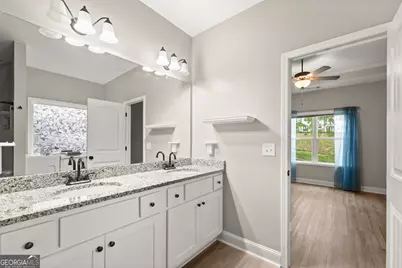 65 Academy Street, Pendergrass, GA 30567 - Photo 18