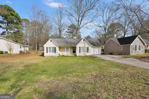 120 Caldwell Dr, Hampton, GA 30228 - Photo 2