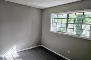 1045 Laurel Ct, Conyers, GA 30012 - Photo 4