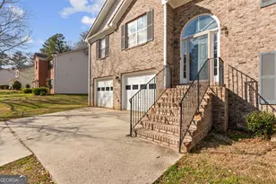 4330 Wesley Meadows Dr, Decatur, GA 30035 - Photo 2
