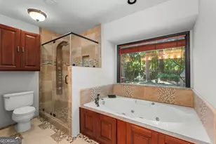 9 W Coquena Cir, Savannah, GA 31410 - Photo 16