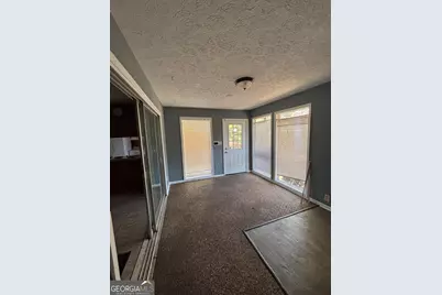 2760 The Fontainebleau SW, Atlanta, GA 30331 - Photo 6