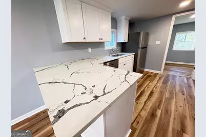 286 Pine Avenue, Commerce, GA 30529 - Photo 8