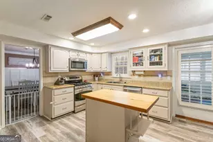 160 Old Field Rd, Sharpsburg, GA 30277 - Photo 10