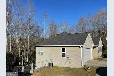 95 Mountain Overlook Drive, Cleveland, GA 30528 - Photo 2