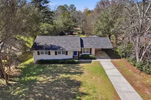 2011 Murray Hill Ln, Albany, GA 31707 - Photo 2