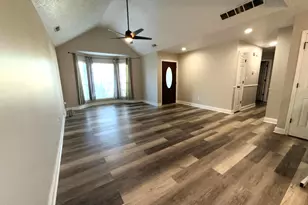 605 Samantha Cir, Stockbridge, GA 30281 - Photo 2