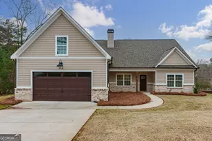 552 Clayton St, Commerce, GA 30529 - Photo 1