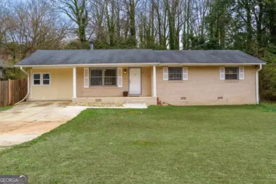 719 San Miguel Drive, Stone Mountain, GA 30083 - Photo 2