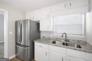 5810 Northfield Dr, Ellenwood, GA 30294 - Photo 10