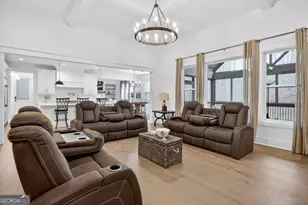 105 Fox Ct, Forsyth, GA 31029 - Photo 2