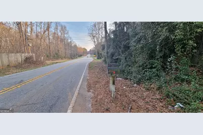 1054 Roscoe Road, Newnan, GA 30263 - Photo 2