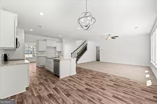 72 Edith Ct, Statham, GA 30666 - Photo 8