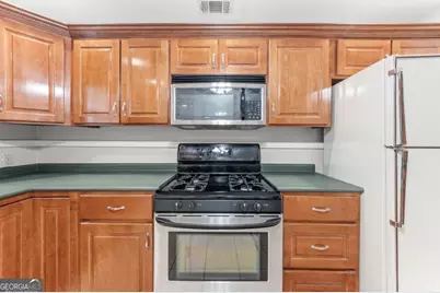 135 E Derenne Avenue, Savannah, GA 31405 - Photo 24