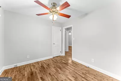 135 E Derenne Avenue, Savannah, GA 31405 - Photo 28