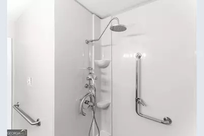 135 E Derenne Avenue, Savannah, GA 31405 - Photo 34