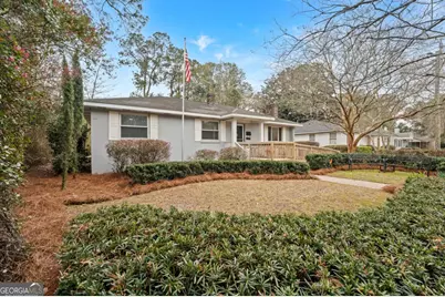 135 E Derenne Avenue, Savannah, GA 31405 - Photo 14