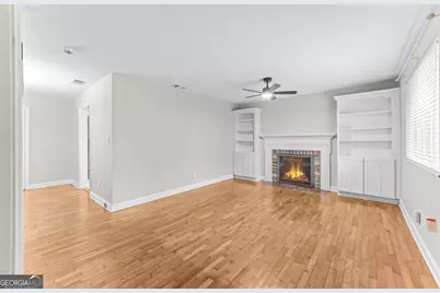 135 E Derenne Avenue, Savannah, GA 31405 - Photo 36