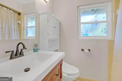276 Lakemoore Drive NE #E, Atlanta, GA 30342 - Photo 18