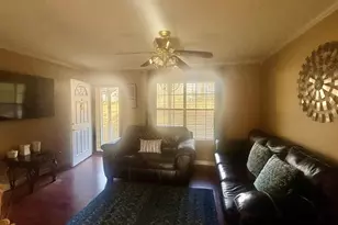 245 W James Cir, Hampton, GA 30228 - Photo 2