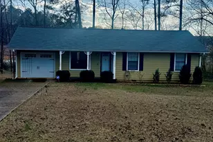 245 W James Cir, Hampton, GA 30228 - Photo 1