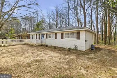 733 W Creek Circle, Monroe, GA 30655 - Photo 2